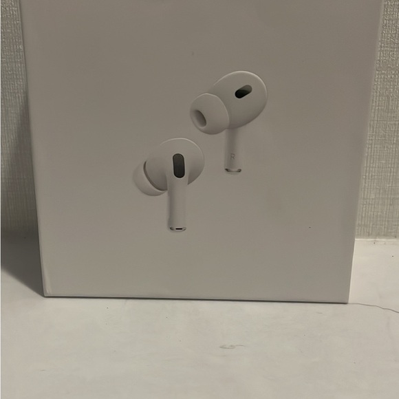 Apple AirPods Pro in Classic White brand new